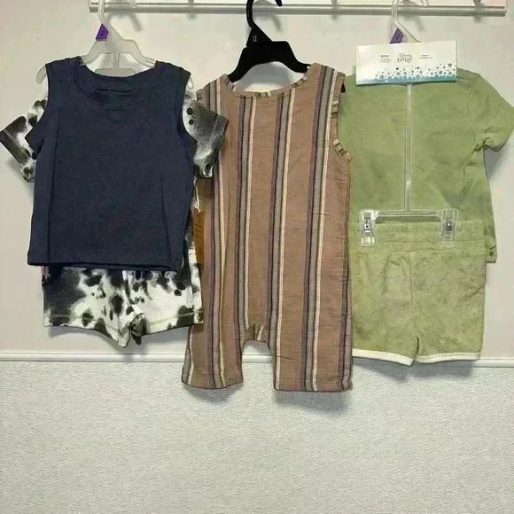 NWT! Lot of 3! Baby Boy Clothes Sets 12M Green White Tan Disney - Picture 8 of 9